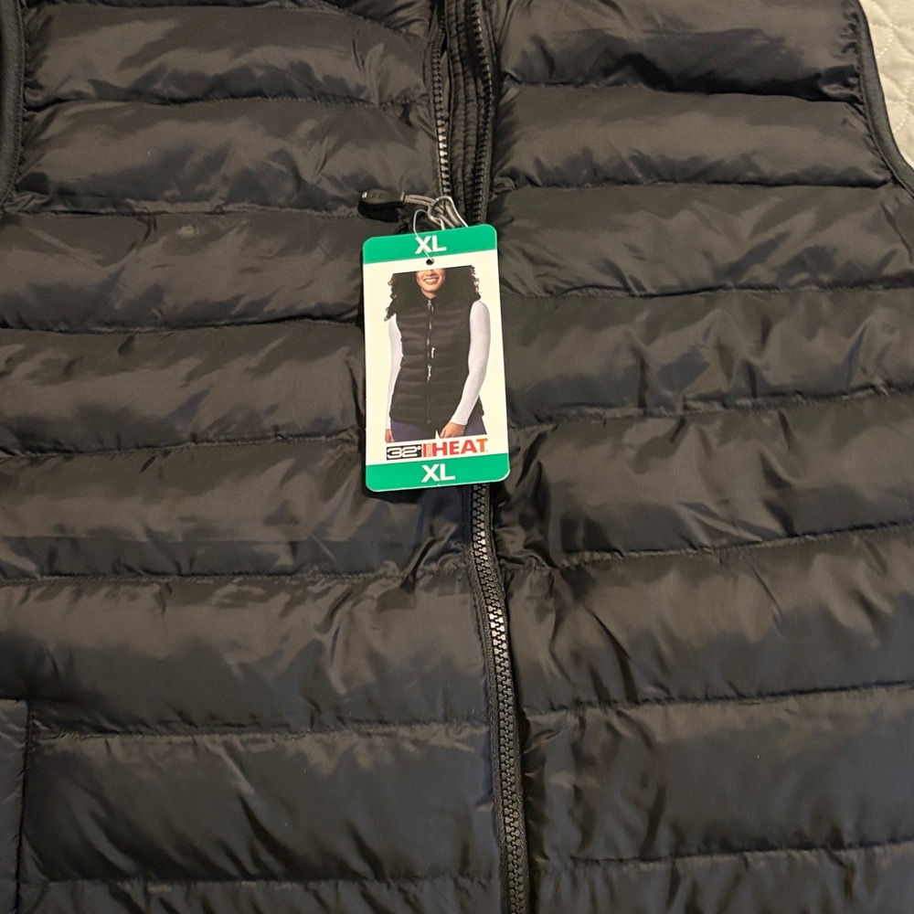 32 Degrees Black Puffer Vest
